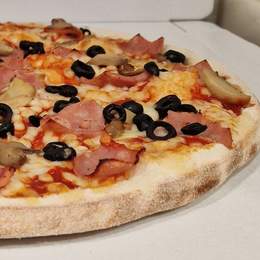 PIZZA PEQUEÑA CAPRICHOSA